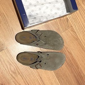Birkenstock Boston, Taupe, size 42, regular fit. New. To big.